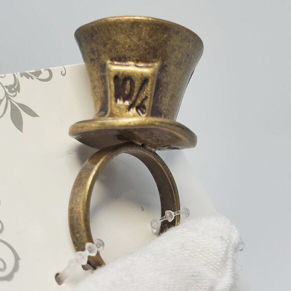 Disney Alice in Wonderland Mad Hatter Ring NIP - Picture 3 of 7